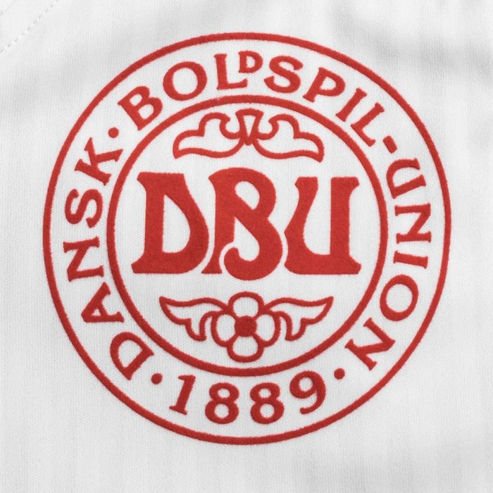 Denmark Retro 1986 World Cup Away Shirt  + Eriksen 10 (Euro 2024 Qualifiers Fullset) 